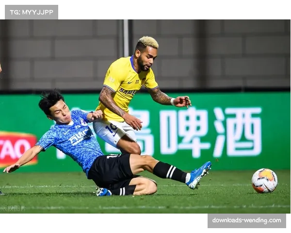 18岁杨铭锐斩获中超首球 大连新星未来可期